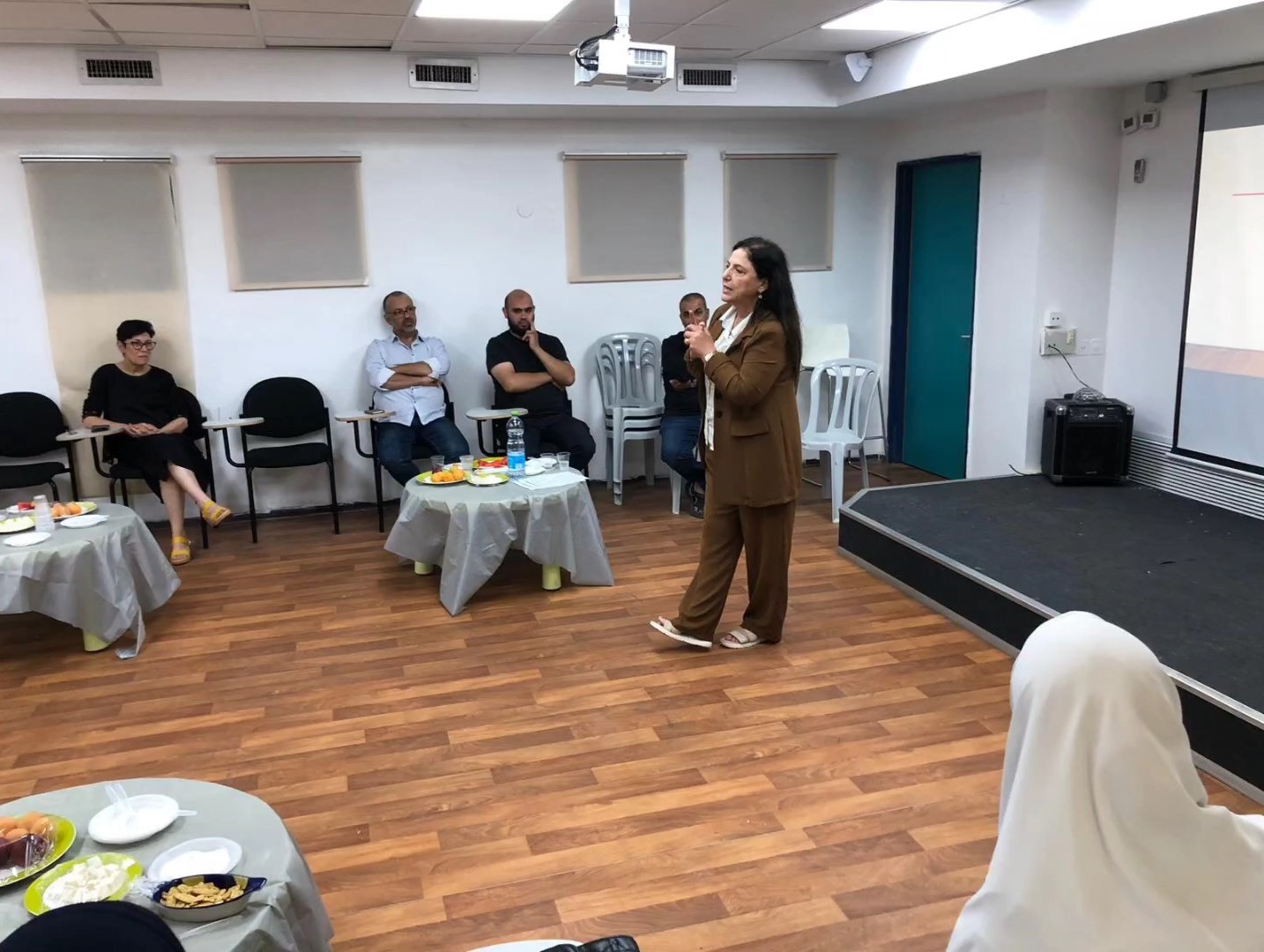 WhatsApp Video 2023-06-15 at 3.28.09 PM.mp4_snapshot_00.16_[2023.06.15_15.45.39].jpg